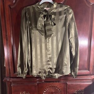 Mystree Shimmering Olive Top Size Small with Tie Knot at neck